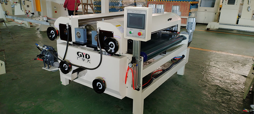 Roller Coating (25) Roller Coating (25)